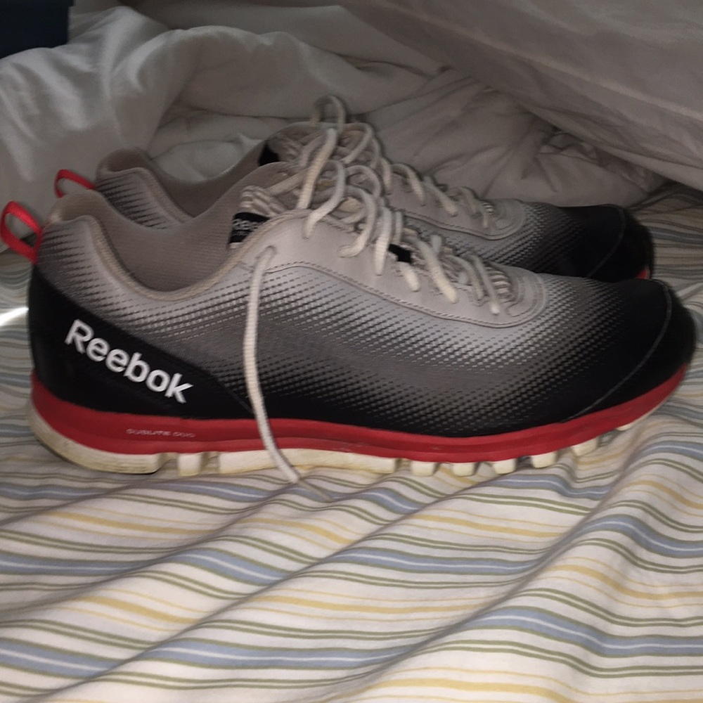 Redbox shoes size 12